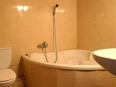Hostal Eden برشلونة بيت ضيافة