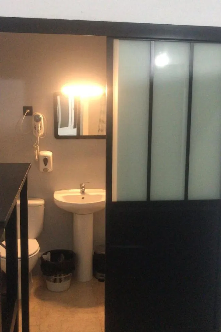 Hostal Eden Barcelona 2*,  Španělsko